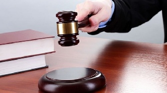 В Днепре рейдеры пытались отсудить здание, земля под которым стоит миллионы гривен