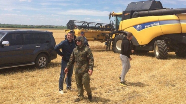 В Одесской области расследуют рейдерский захват имущества «УкрЗерноТрейд» В Одесской области расследуют рейдерский захват имущества «УкрЗерноТрейд»