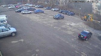 Власники автостоянки у Полтаві заявили про рейдерське захоплення їхнього майна міськрадою 