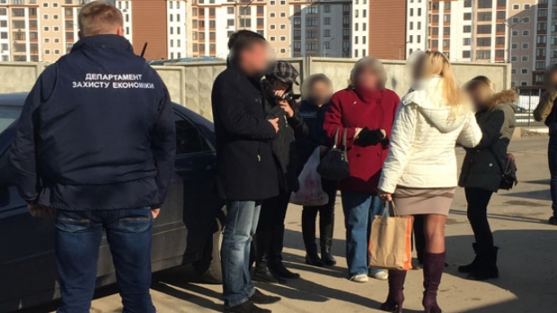 В Киеве "активисты" вымогали у застройщика 200 тысяч долларов